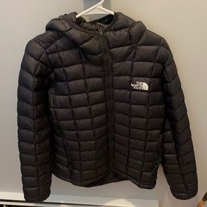North Face Women's ThermoBall Super Hoodie size M